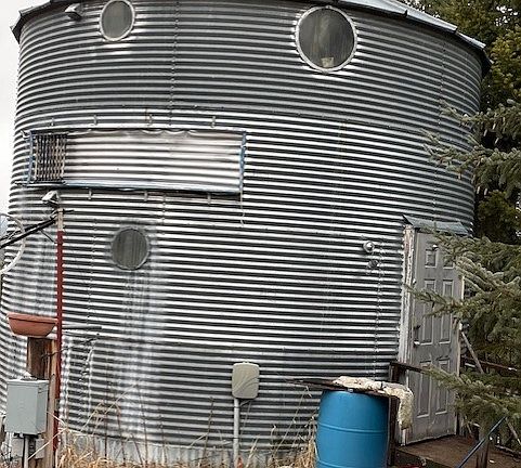 2nd image of 264 Upland Rd