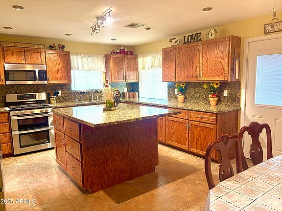 5th image of 11820 N 30TH Drive