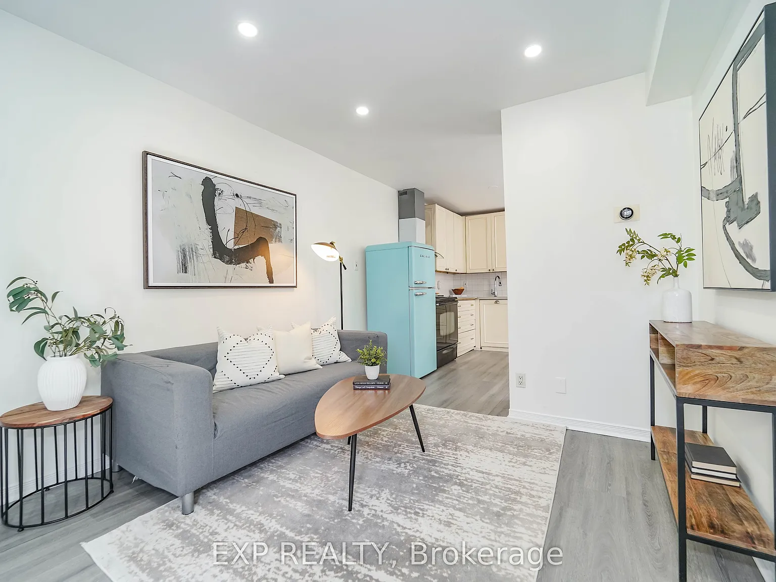 3 bed, $2,450 — Photo 4
