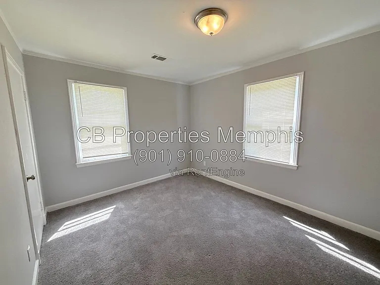 1190 Inman Cv — Photo 6