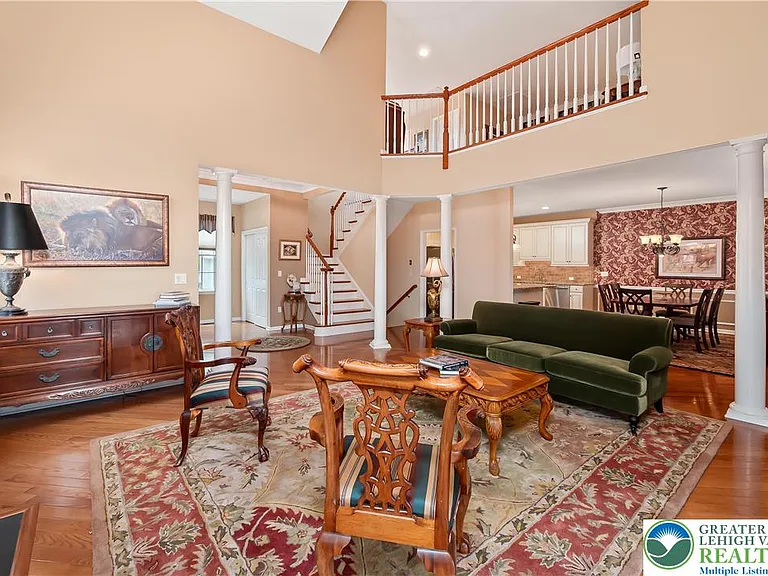 290 Inverness Cir — Photo 8