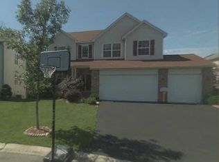 7591 Fountain Ct N, Maple Grove, MN 55311