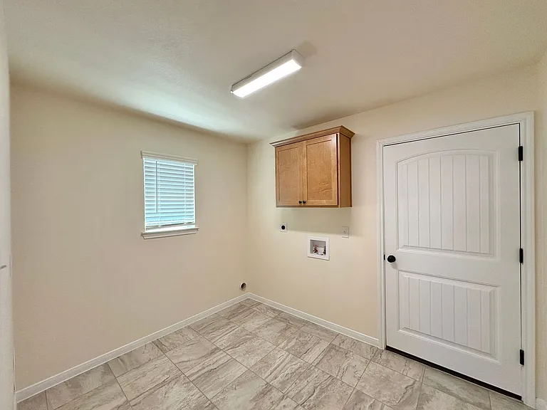 905 Galloway Dr — Photo 17