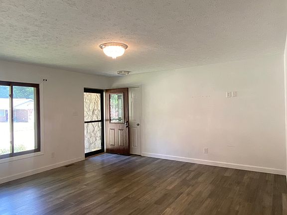 2nd image of 613 Rahkewood Dr