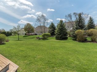 393 Bobolink Ave, Grafton, WI 53024