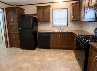 13318 S Dixie Hwy #11, Holly, MI 48442