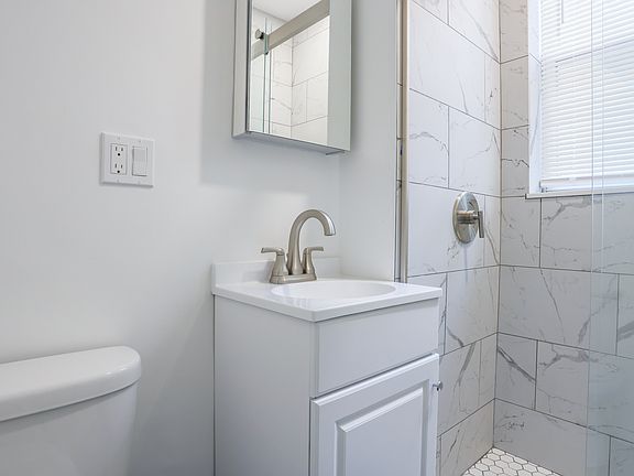 5th image of 235 Park Dr APT 9