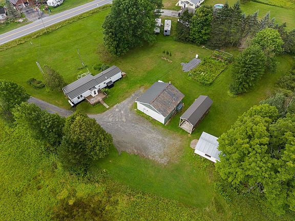 3rd image of 129 Worcester Village Road