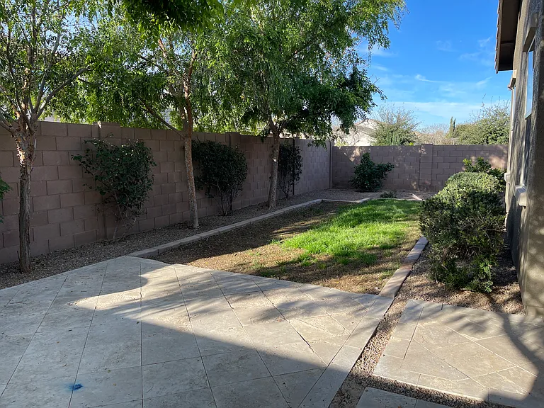 2543 E Penedes Dr — Photo 23