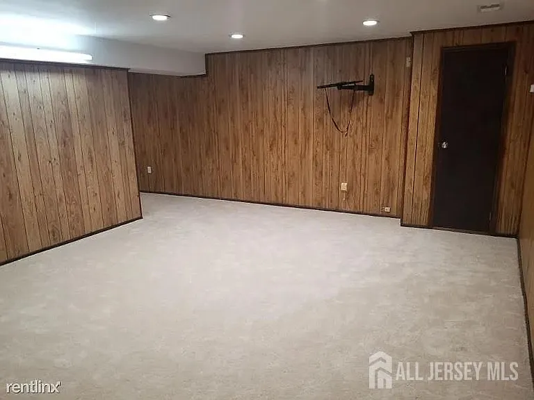 804 Maple Hill Dr — Photo 26