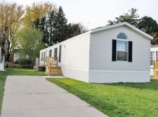 38083 Le Chateau Blvd, Clinton Township, MI