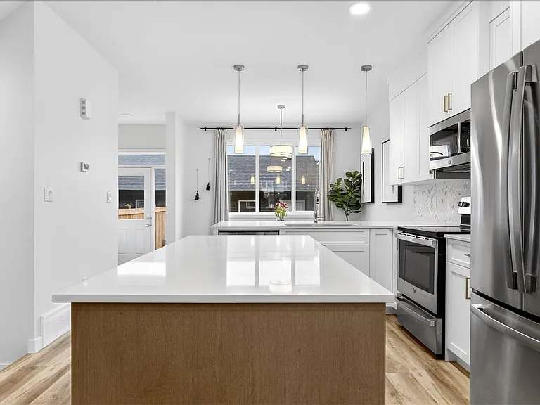 535 Paterson Way SW — Photo 14