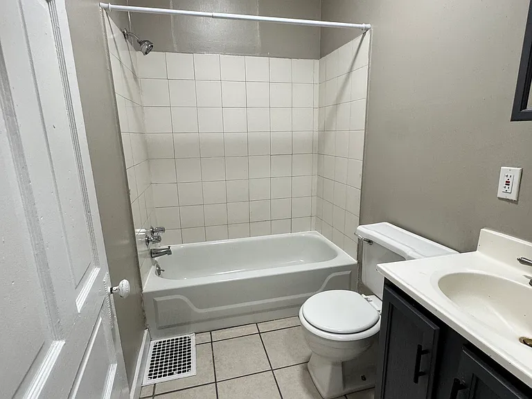 3934 Shaw Blvd #B — Photo 3