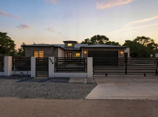 328 Camino Siete Rd SW, Albuquerque, NM 87105