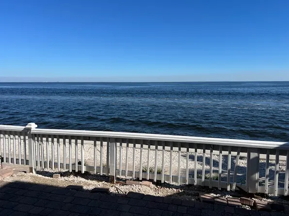 5200 Coquina Key Dr SE APT A, Saint Petersburg, FL 33705