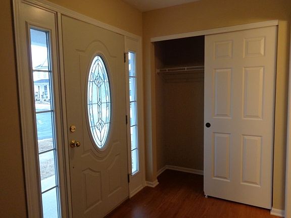 2nd image of 2386 Rosecrest St