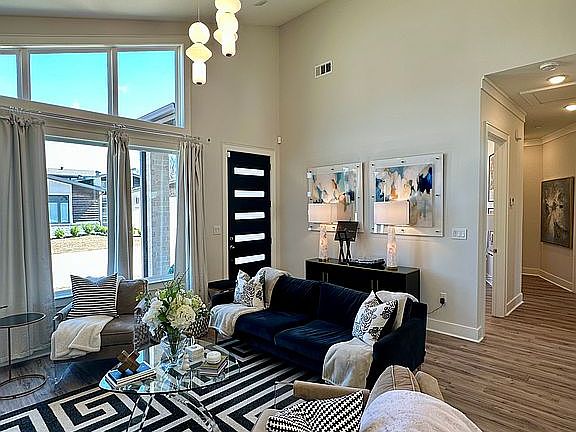 5th image of 4031 Ridgepointe Cv