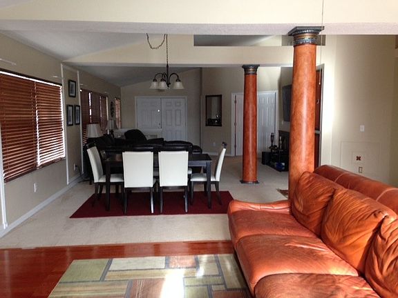 3rd image of 1918 Mofid Ln