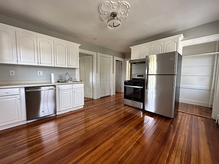 137 Nonantum St #1 — Photo 1