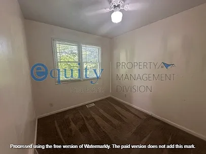 516 E 4th Ave — Photo 10