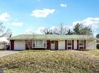 2511 Lisa Dr, Waldorf, MD 20601