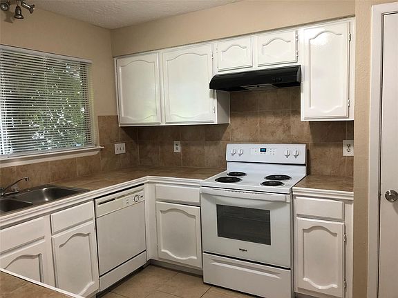 4th image of 11739 Steamboat Springs Dr