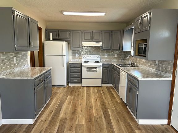 5th image of 304 Old Stage Rd