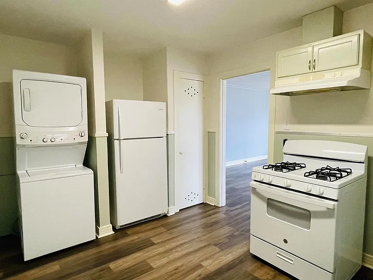 310 Boon Ave — Photo 4