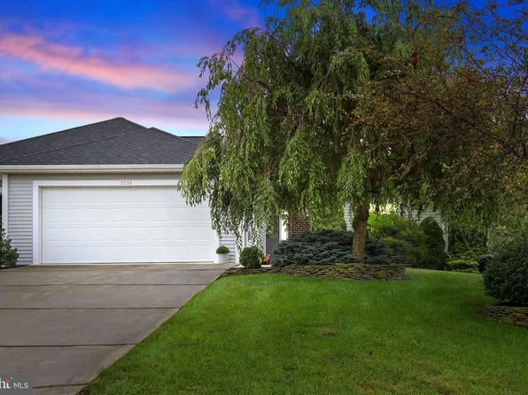 3856 Farmstead Dr, Fayetteville, PA 17222