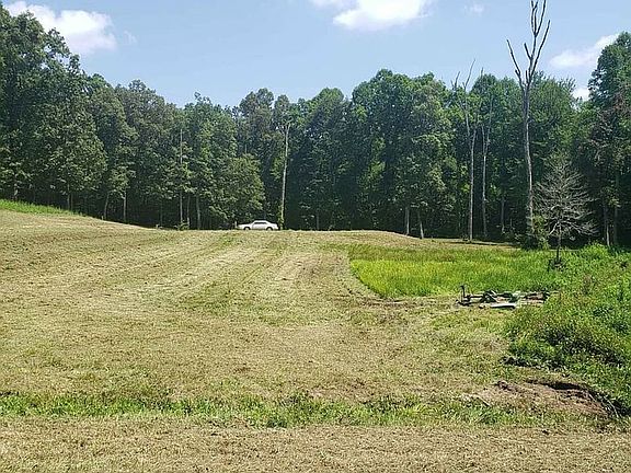 5th image of 442 Linger Lake Dr
