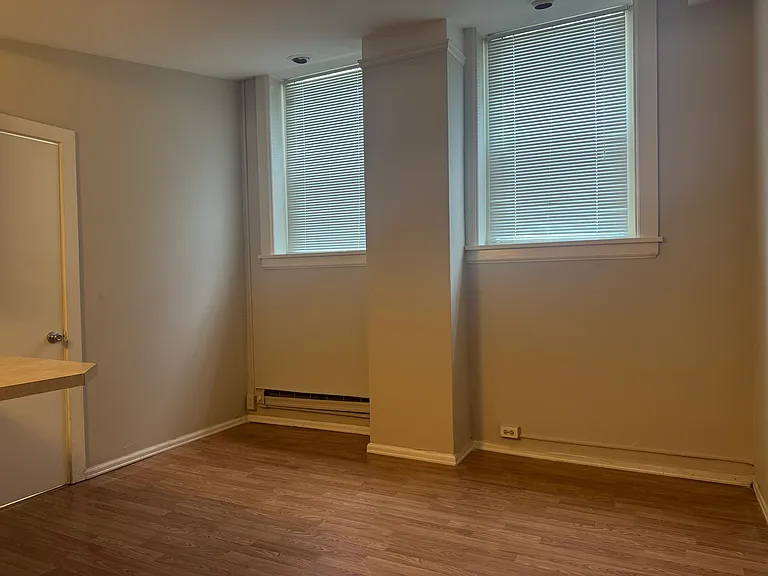 Sherwood Apartments — Photo 31