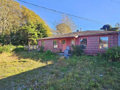 437 McNamara Ave, Crescent City, CA, 95531