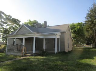 218 W Maple Ave, Lancaster, KY 40444