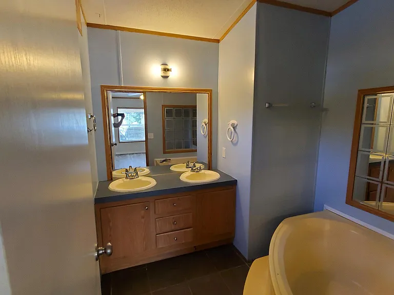 13066 Falling Oak Dr — Photo 5