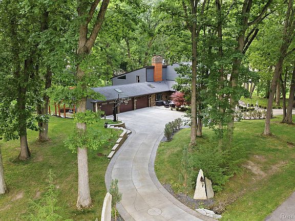 5th image of 1258 Priscilla Ln
