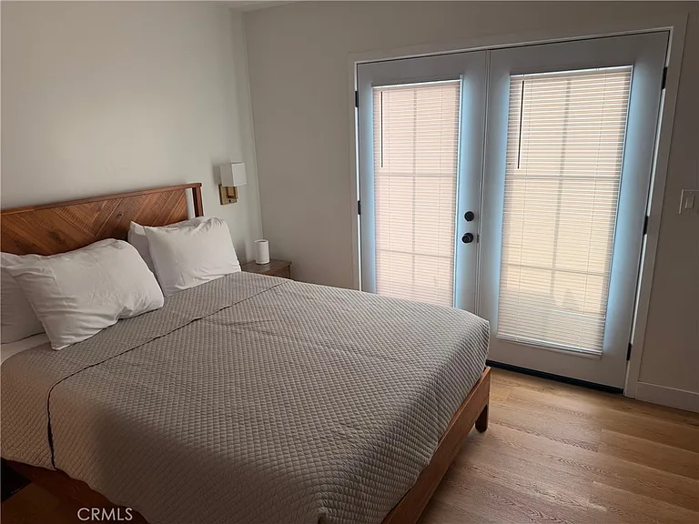 2538 Quincy Ave — Photo 2