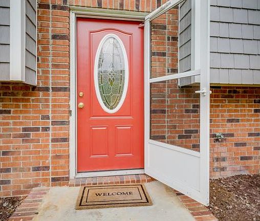 4th image of 319 Parker Ln