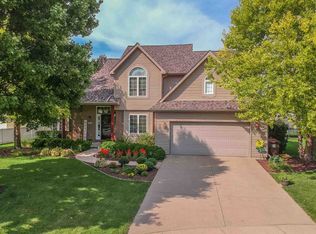 103 Dove Ct, Hudson, IL
