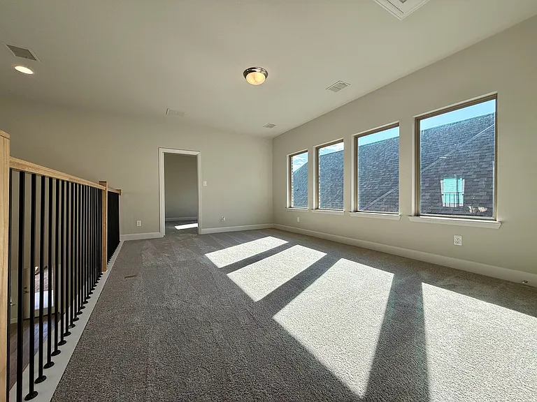 1620 Victoria Pl — Photo 10