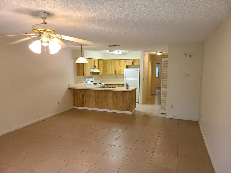 54 Forest Rd — Photo 7
