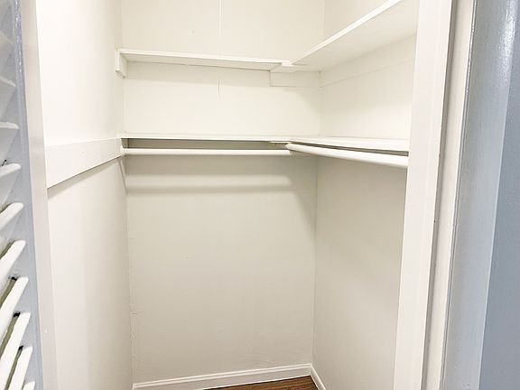 4th image of 195 SE 10th St #1
