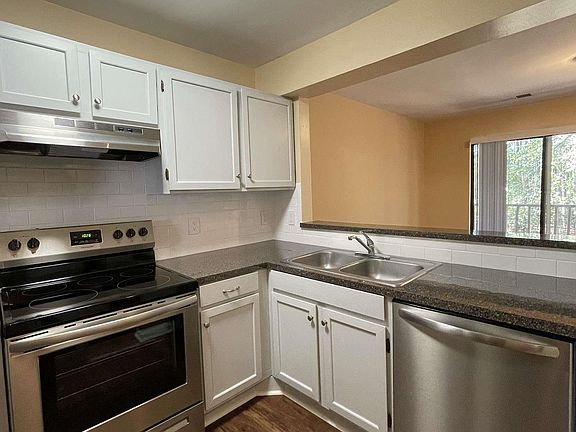 2nd image of 600 Audubon Lake Dr #B21