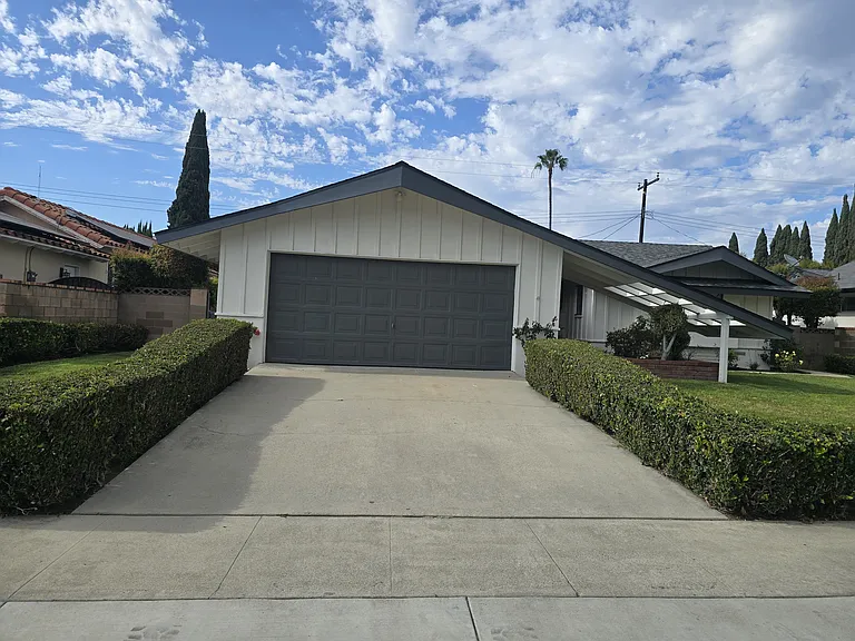 10651 Alderson Ave — Photo 27