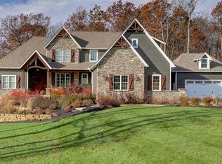 1287 Ledgeview Dr, Hinckley, OH 44233