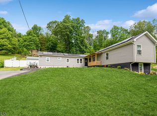 231 Free Union Rd, Great Meadows, NJ 07838