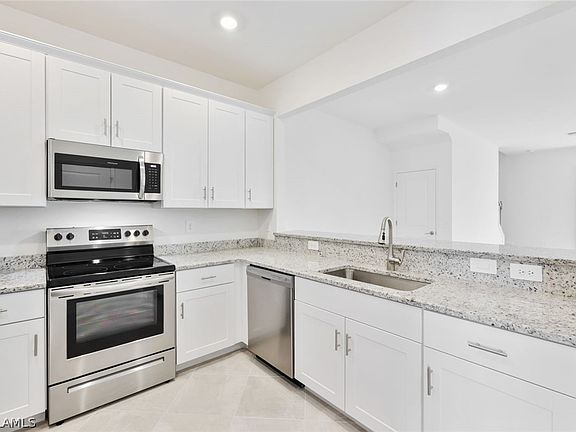 5th image of 14273 Pine Lodge Ln