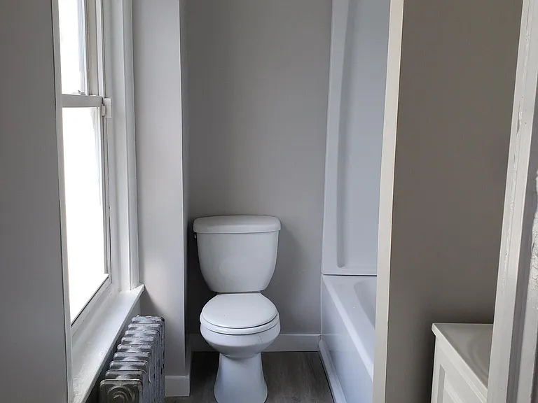 625 Oak St — Photo 7