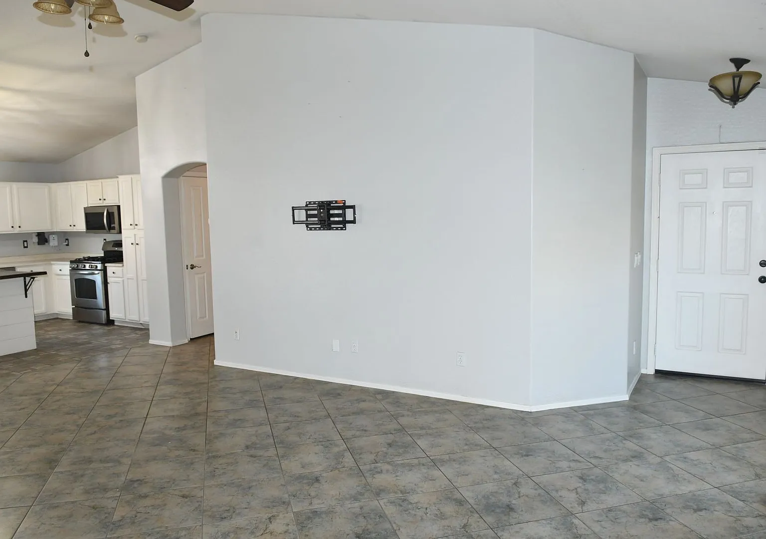 Ideal 4BD/2BA Home w/ *Solar* near Greenway & Loop 303 in Surprise! — Photo 3