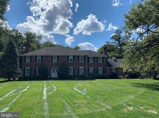 1934 Rochambeau Dr, Malvern, PA 19355