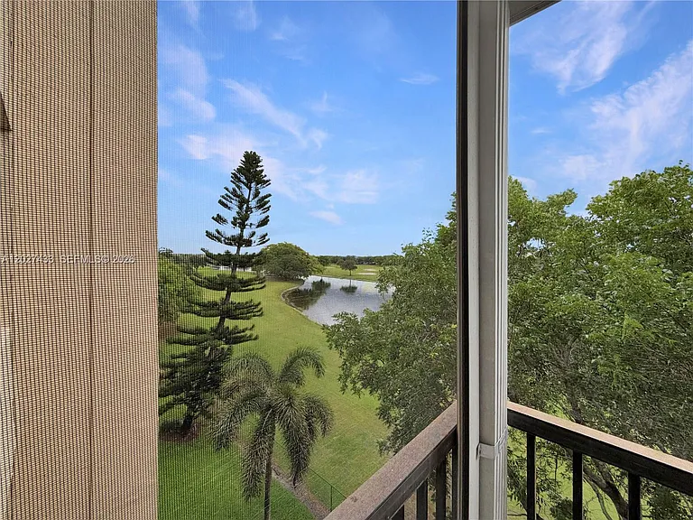 3300 W Rolling Hills Cir #509 — Photo 8